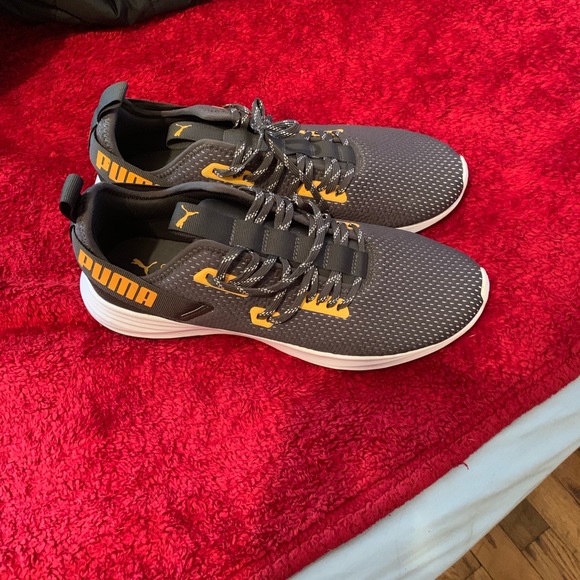 Shoes - Picture 2 of 2